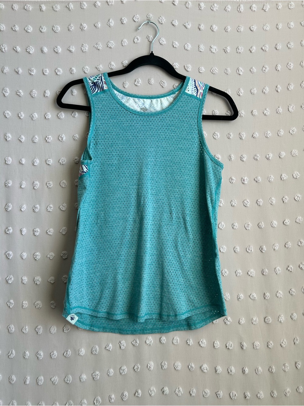 Rabbit Women’s Sleeveless Perforated Running Tank Sz S Teal